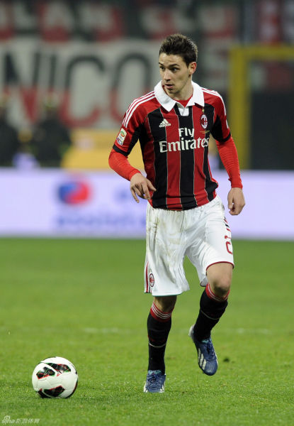 尤文客战紫百合大名单：伊尔迪兹领衔，凯利、卡瓦尔回归