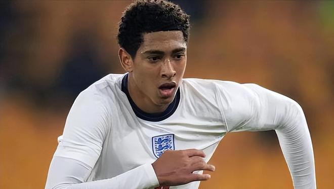 环足奖年度最佳总监候选：坎波斯、爱德华兹&理查德-休斯在列