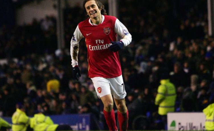 阿斯：贝蒂斯将效仿安东尼模式，打算明年夏窗买断阿姆拉巴特