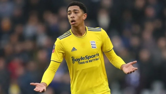 维罗纳vs帕尔马：加利亚尔迪尼、焦瓦内首发，库特罗内、马特奥-佩莱格里诺出战