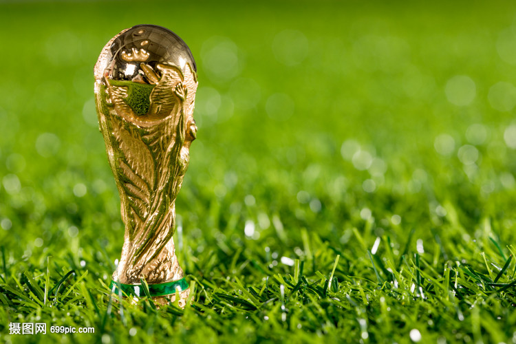 篮球篮网球员赛后接受采访分享心得