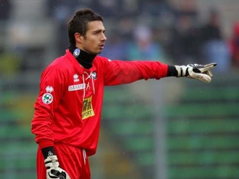 詹姆斯关键上篮锁定胜利