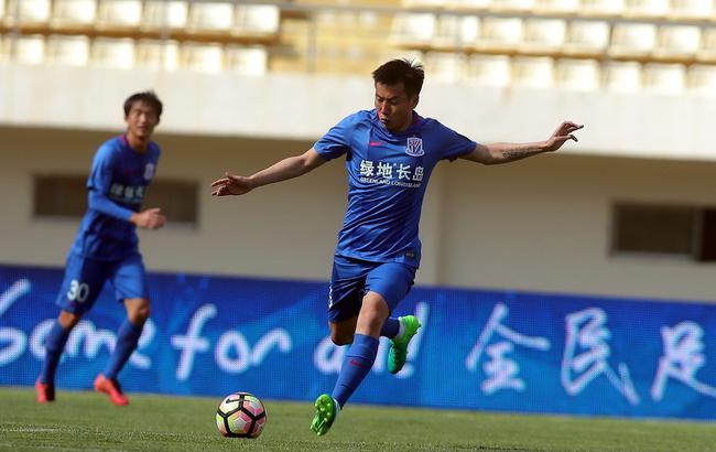 被翻盘，冰岛80分钟后被乌克兰打入两球，连续两届无缘世界杯