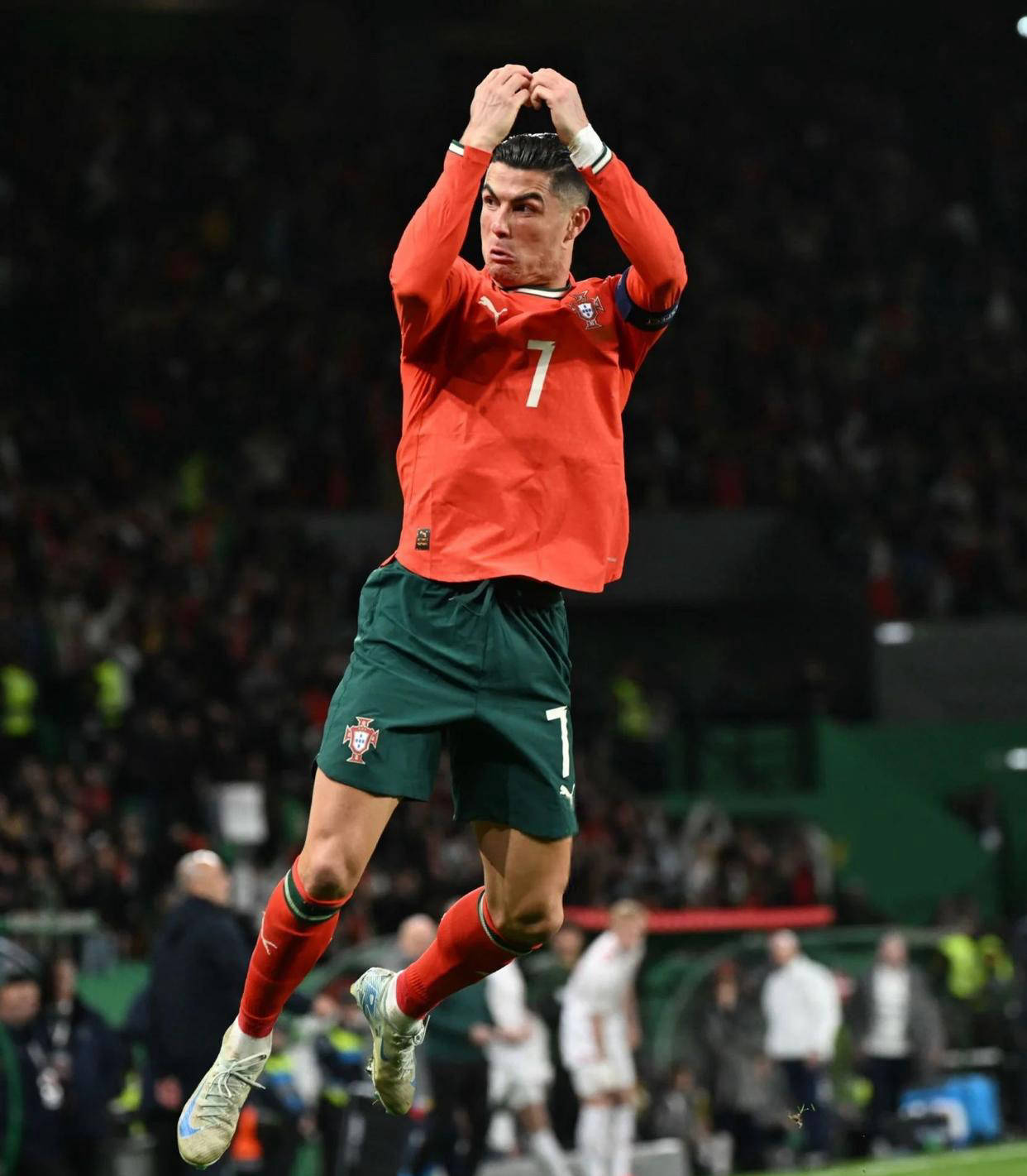 若昂-内维斯谈任意球主罚顺位：谁更有信心，谁就去罚