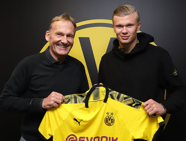 TA：勒沃库森的防守坚如磐石，曼城两侧防线存在巨大漏洞