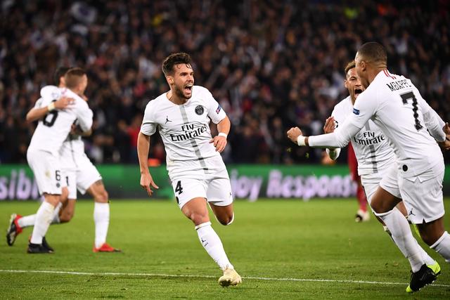 阿根廷美女老师用梅西表情包为学生评分：谁想让梅西伤心呢？